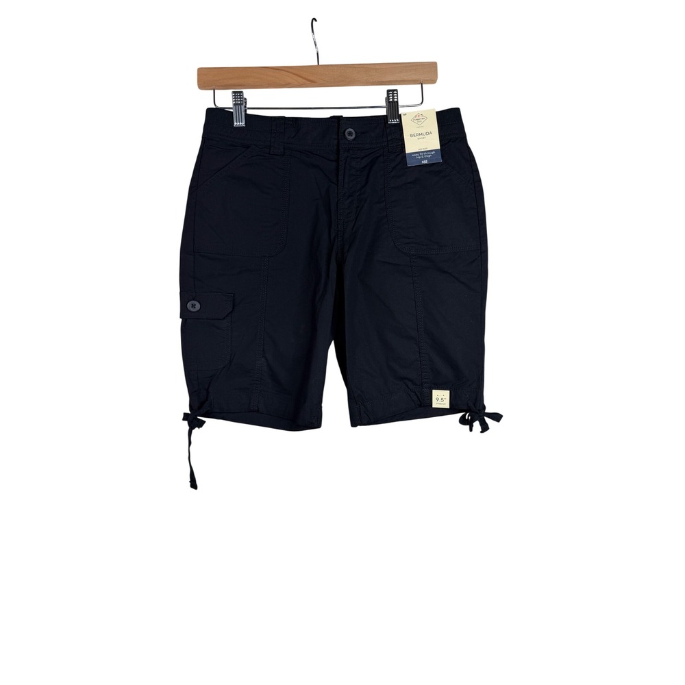 NWT St. John's Bay Bermuda Shorts size 4 Petite Black